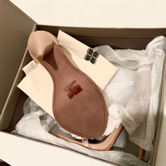 BCBGMAXAZRIA Marie Leather Ankle Strap Dress Sandals Beige Stiletto Heel Pumps 7 - Picture 5 of 7